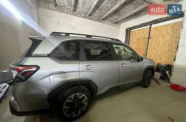 Внедорожник / Кроссовер Subaru Forester 2024 в Львове