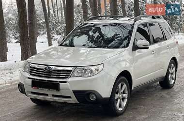 Внедорожник / Кроссовер Subaru Forester 2012 в Киеве