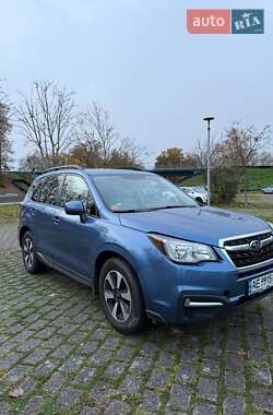 Внедорожник / Кроссовер Subaru Forester 2017 в Хмельницком