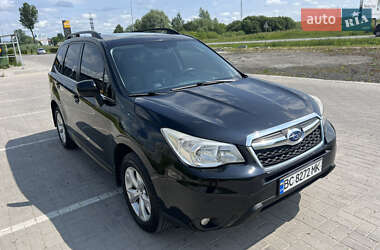 Позашляховик / Кросовер Subaru Forester 2015 в Львові