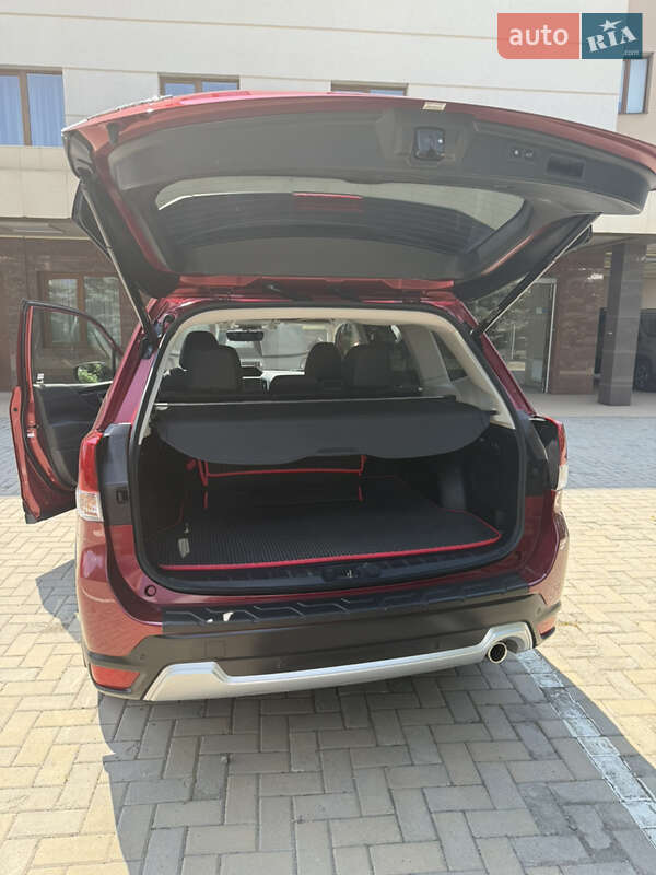 Позашляховик / Кросовер Subaru Forester 2019 в Харкові
