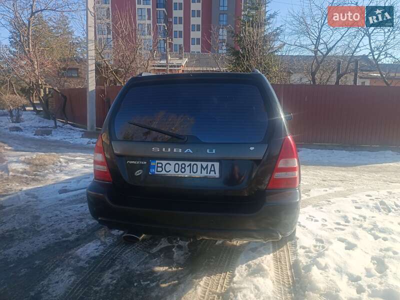 Внедорожник / Кроссовер Subaru Forester 2004 в Львове