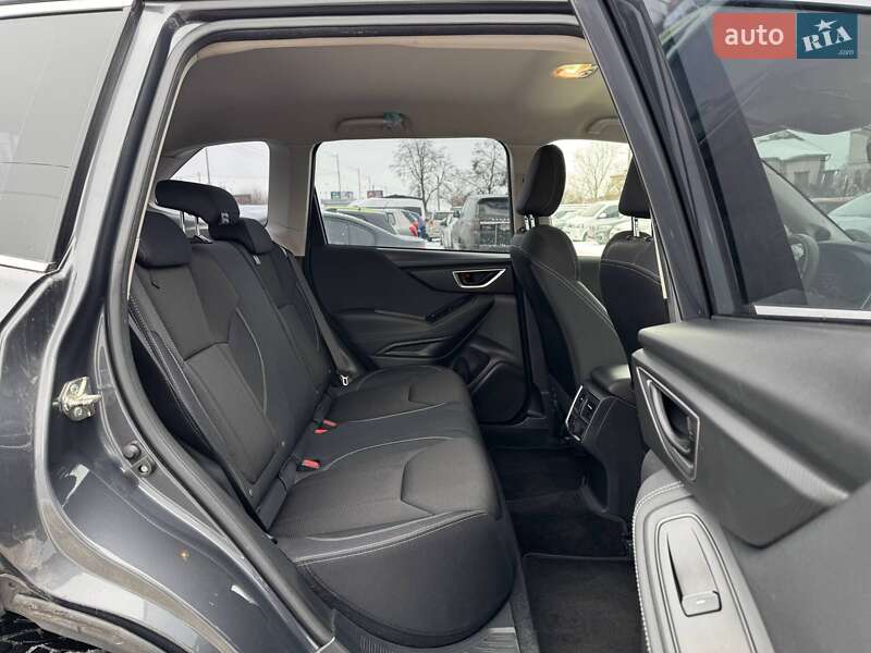 Внедорожник / Кроссовер Subaru Forester 2020 в Киеве