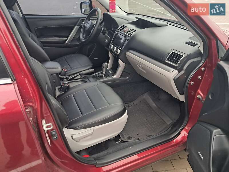 Позашляховик / Кросовер Subaru Forester 2015 в Сумах