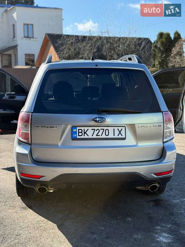 Позашляховик / Кросовер Subaru Forester 2008 в Дубровиці