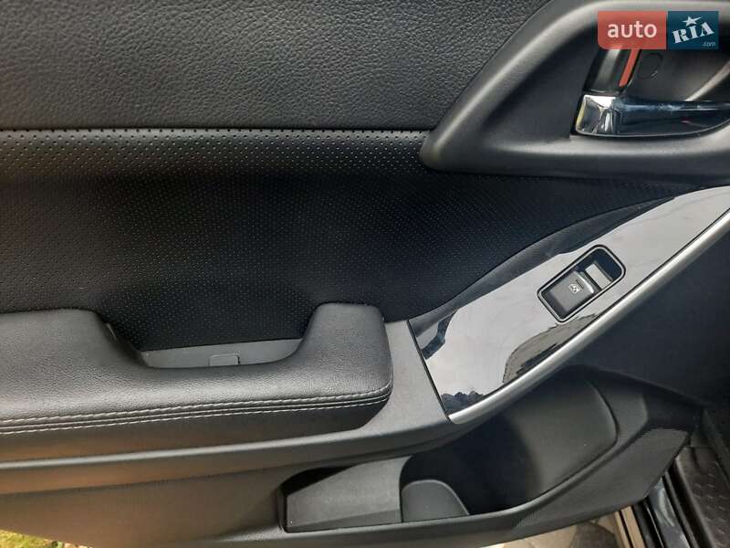 Внедорожник / Кроссовер Subaru Forester 2017 в Киеве фото 4 Внедорожник / Кроссовер Subaru Forester 2017 в Киеве
