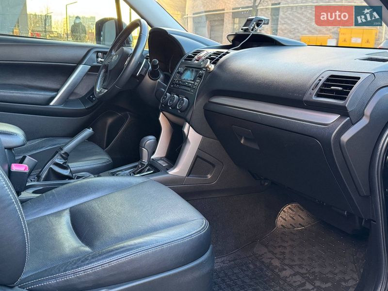 Внедорожник / Кроссовер Subaru Forester 2014 в Львове
