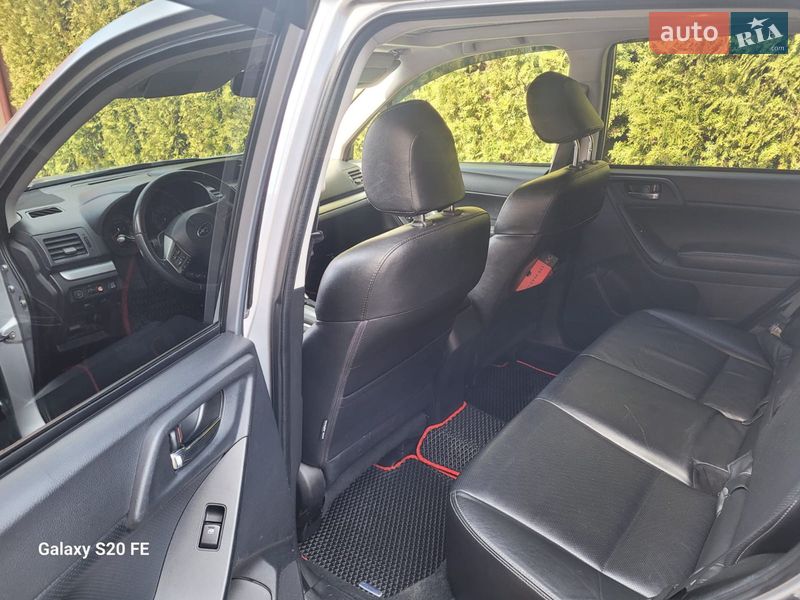 Внедорожник / Кроссовер Subaru Forester 2013 в Ровно