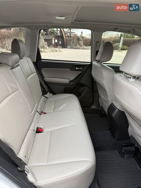 Позашляховик / Кросовер Subaru Forester 2013 в Дніпрі