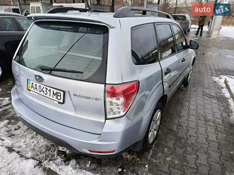 Внедорожник / Кроссовер Subaru Forester 2011 в Киеве