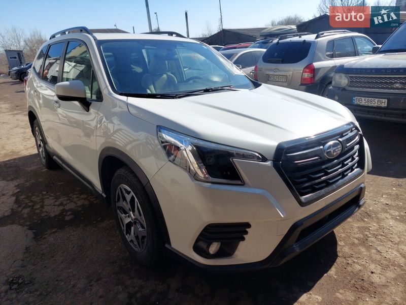 Внедорожник / Кроссовер Subaru Forester 2022 в Киеве