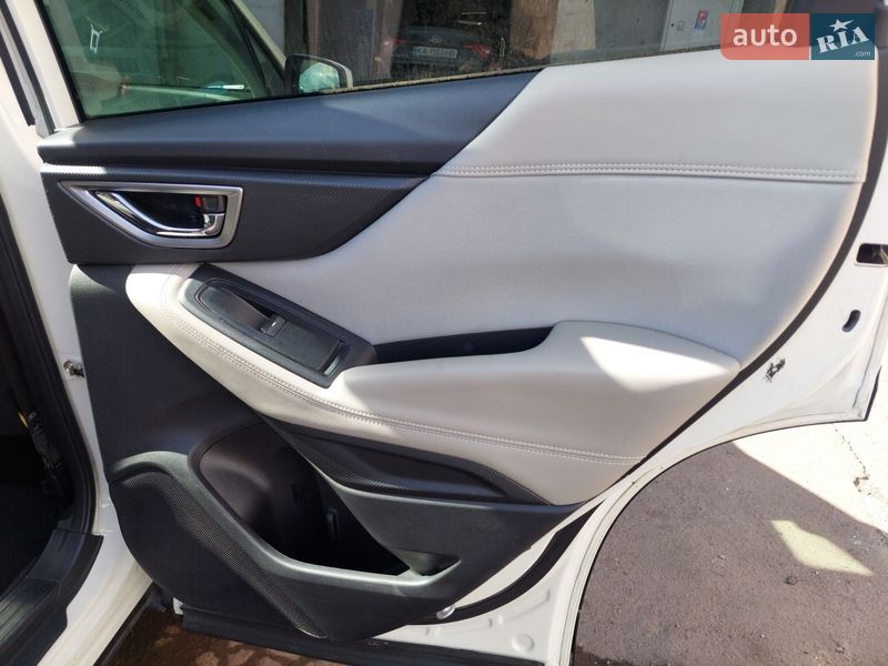 Внедорожник / Кроссовер Subaru Forester 2022 в Киеве