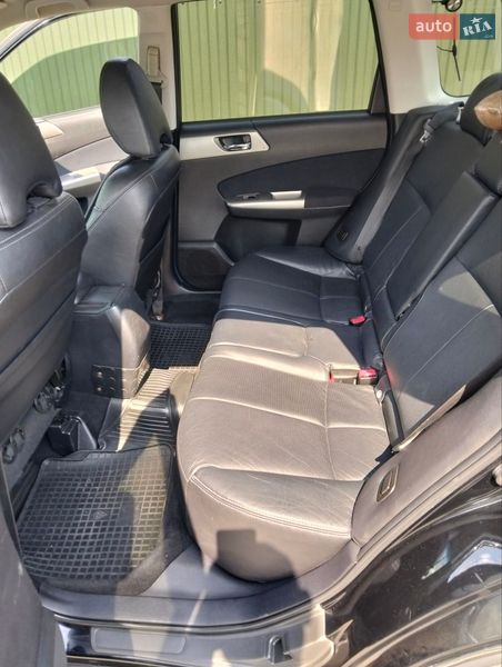 Внедорожник / Кроссовер Subaru Forester 2010 в Ивано-Франковске