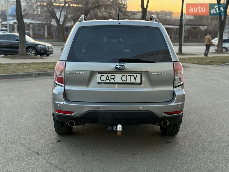 Внедорожник / Кроссовер Subaru Forester 2010 в Киеве