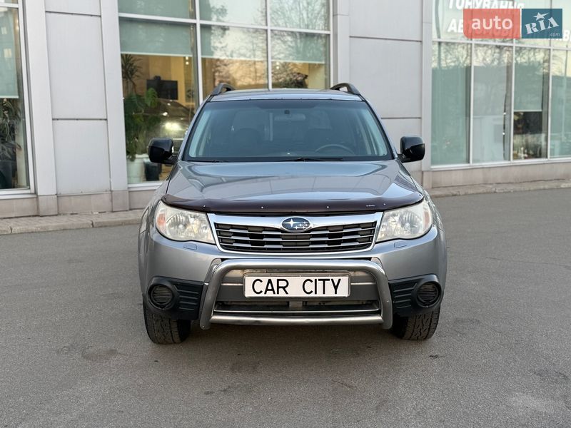 Внедорожник / Кроссовер Subaru Forester 2010 в Киеве