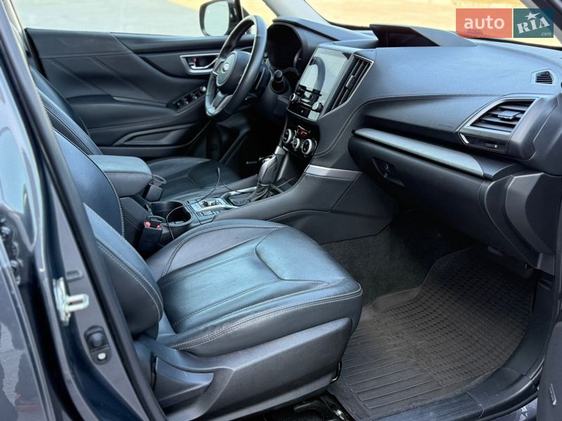 Внедорожник / Кроссовер Subaru Forester 2020 в Днепре