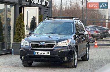 Позашляховик / Кросовер Subaru Forester 2015 в Львові