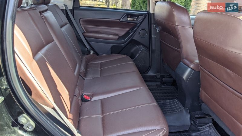 Внедорожник / Кроссовер Subaru Forester 2016 в Виннице