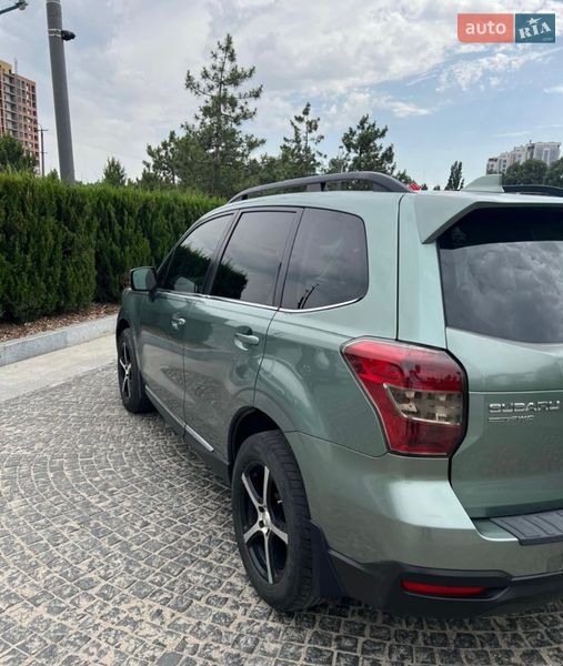Позашляховик / Кросовер Subaru Forester 2015 в Дніпрі