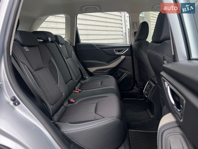 Внедорожник / Кроссовер Subaru Forester 2024 в Киеве