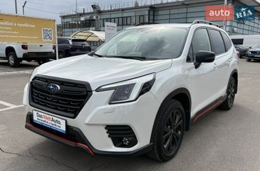 Позашляховик / Кросовер Subaru Forester 2021 в Києві