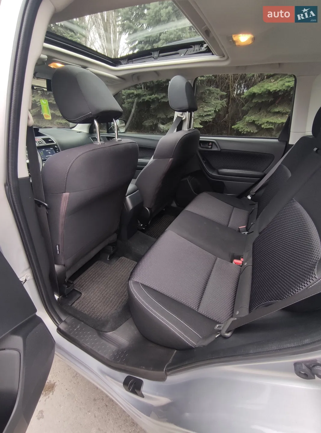 2017 Subaru Forester - мініатюра 18
