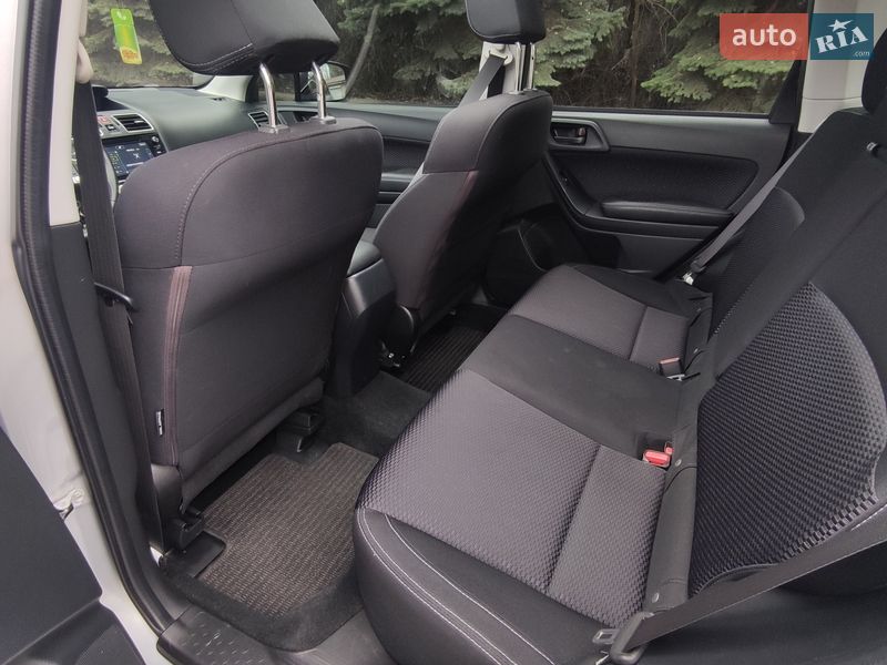 Внедорожник / Кроссовер Subaru Forester 2017 в Днепре