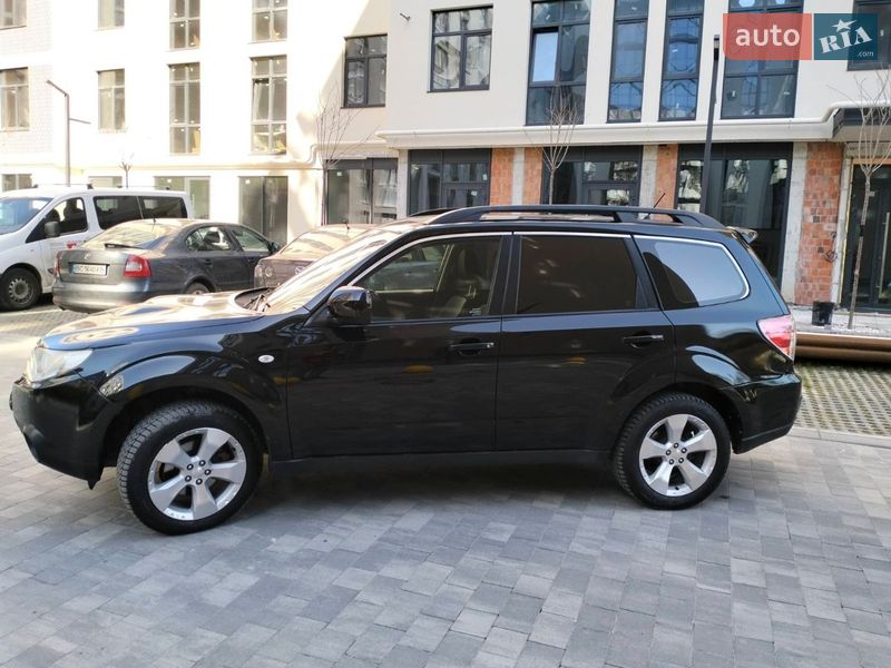 Позашляховик / Кросовер Subaru Forester 2009 в Львові