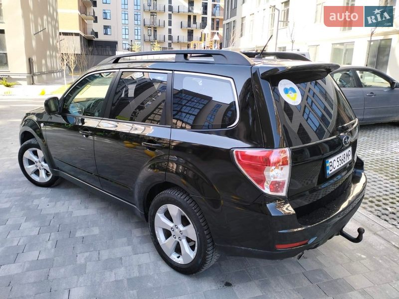 Позашляховик / Кросовер Subaru Forester 2009 в Львові
