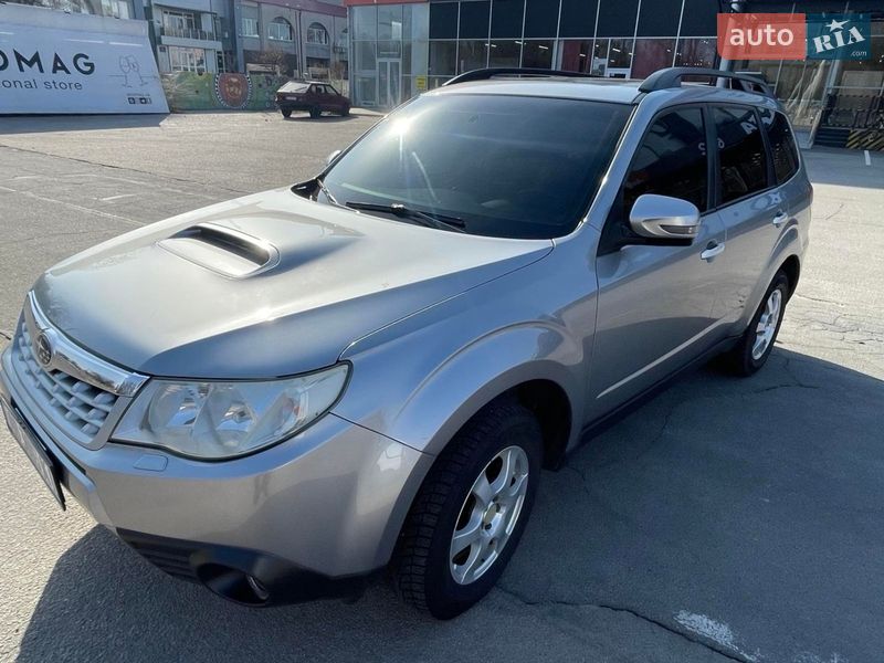 Внедорожник / Кроссовер Subaru Forester 2011 в Днепре