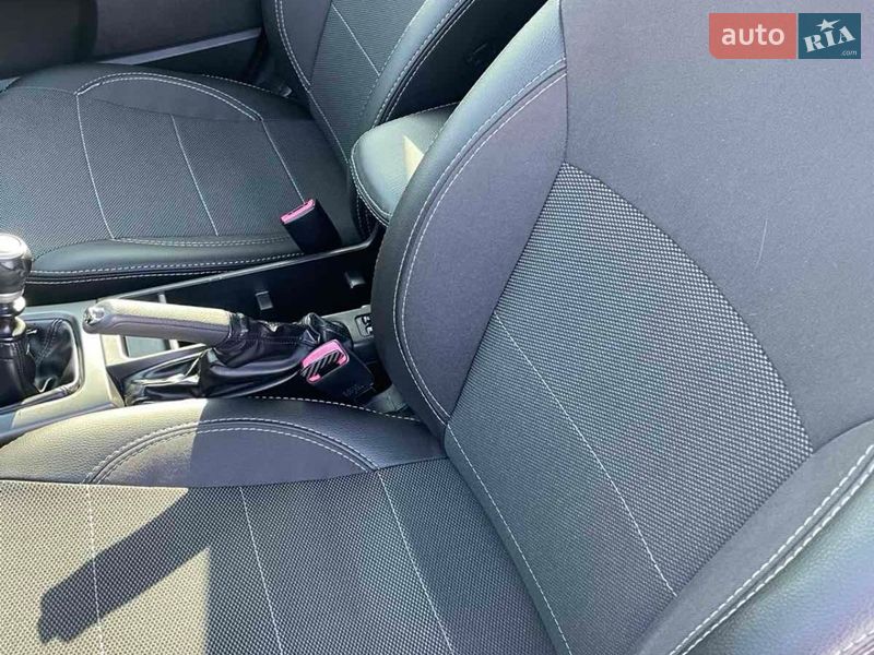 Внедорожник / Кроссовер Subaru Forester 2011 в Днепре