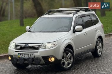 Позашляховик / Кросовер Subaru Forester 2010 в Харкові