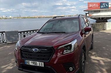 Позашляховик / Кросовер Subaru Forester 2024 в Дніпрі