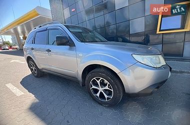 Позашляховик / Кросовер Subaru Forester 2010 в Києві