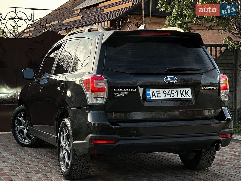 Внедорожник / Кроссовер Subaru Forester 2017 в Днепре