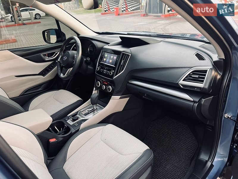 Внедорожник / Кроссовер Subaru Forester 2022 в Тернополе