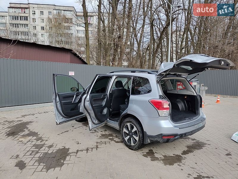 Позашляховик / Кросовер Subaru Forester 2016 в Хмельницькому