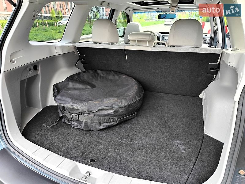 Внедорожник / Кроссовер Subaru Forester 2012 в Киеве