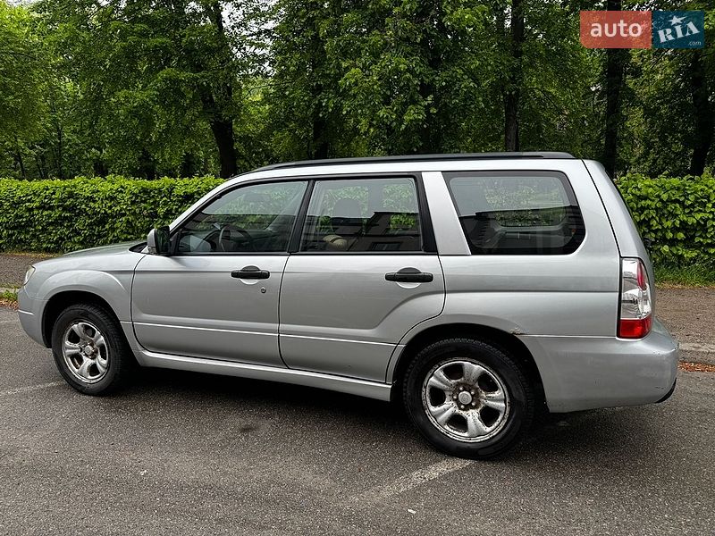 Внедорожник / Кроссовер Subaru Forester 2006 в Киеве