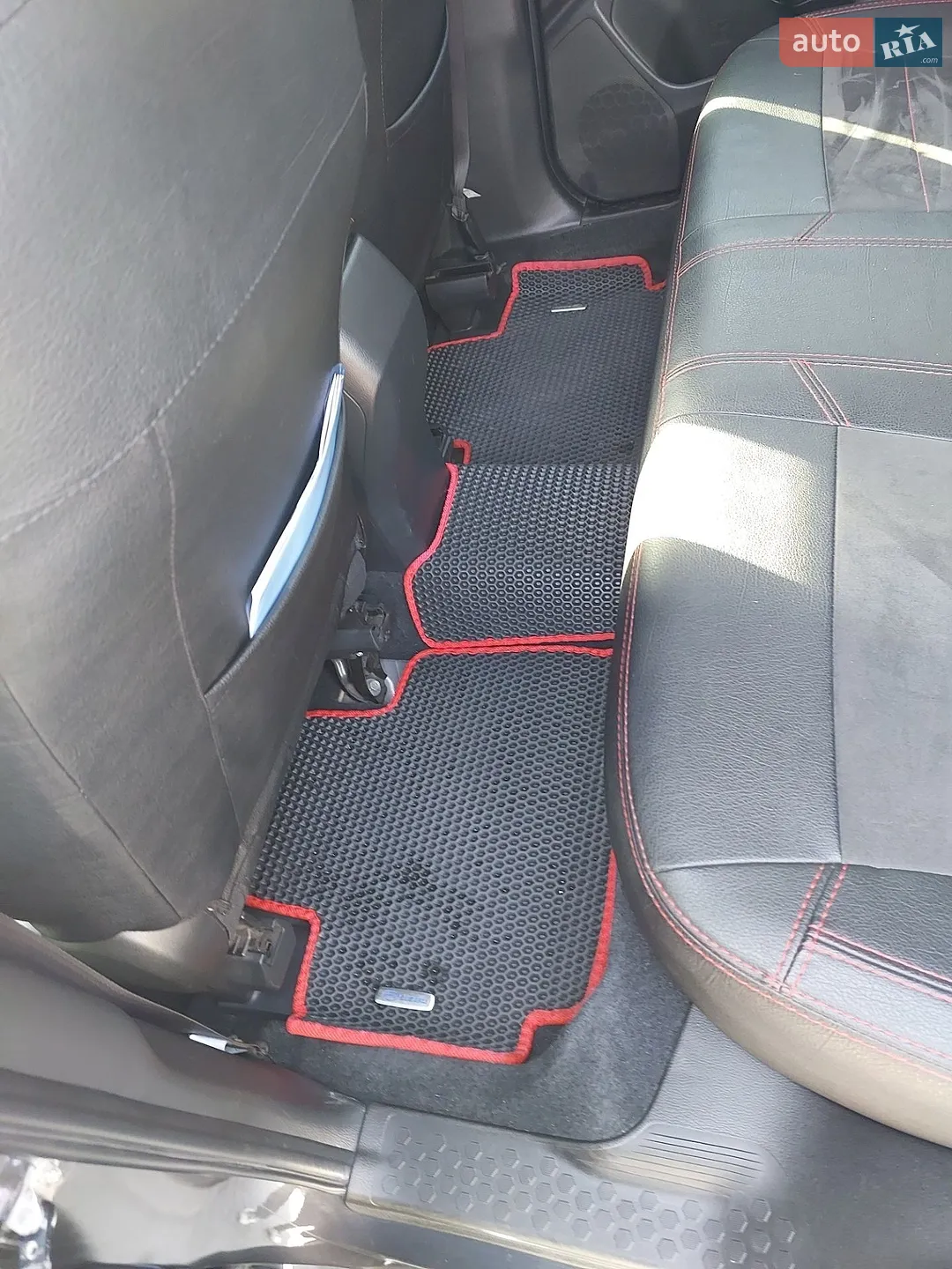 2017 Subaru Forester - мініатюра 9