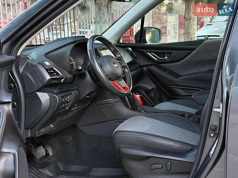 Внедорожник / Кроссовер Subaru Forester 2022 в Киеве