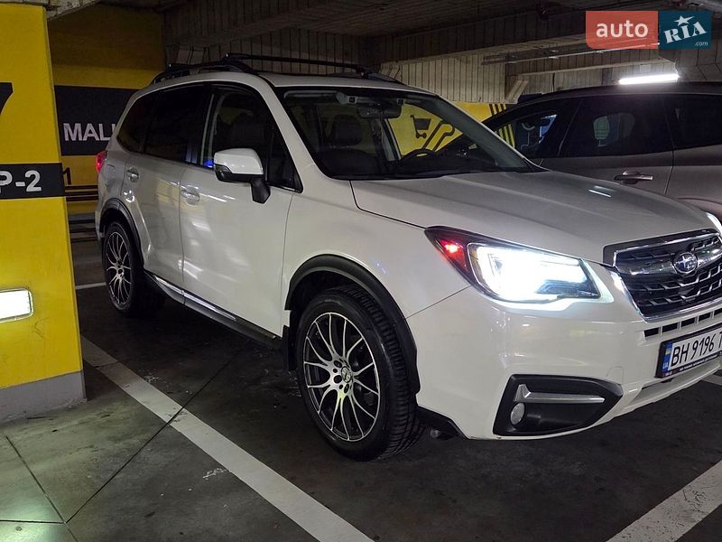 Позашляховик / Кросовер Subaru Forester 2017 в Одесі