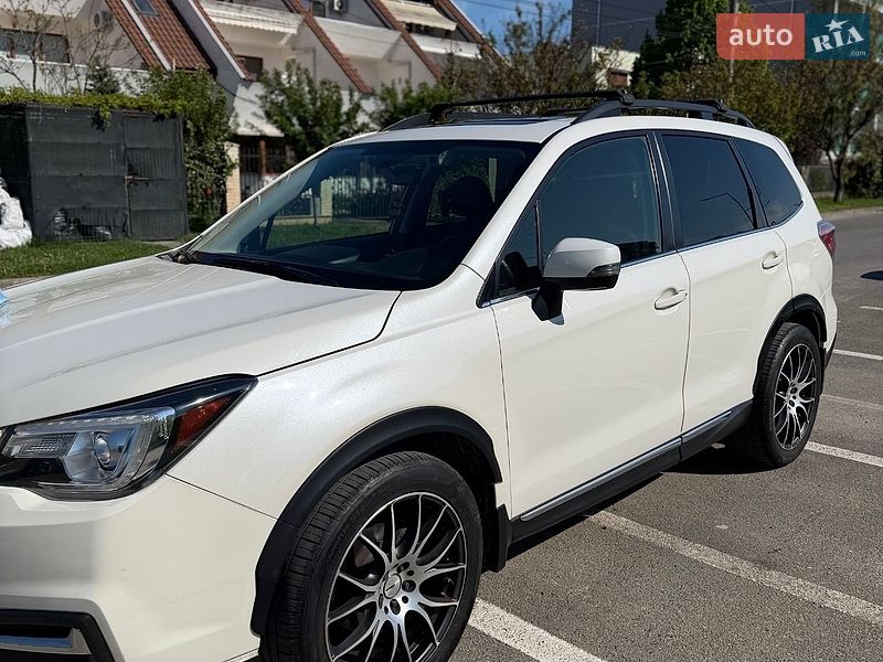Внедорожник / Кроссовер Subaru Forester 2017 в Одессе