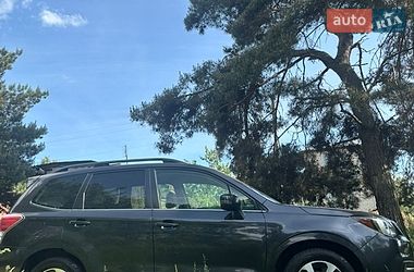 Внедорожник / Кроссовер Subaru Forester 2017 в Киеве