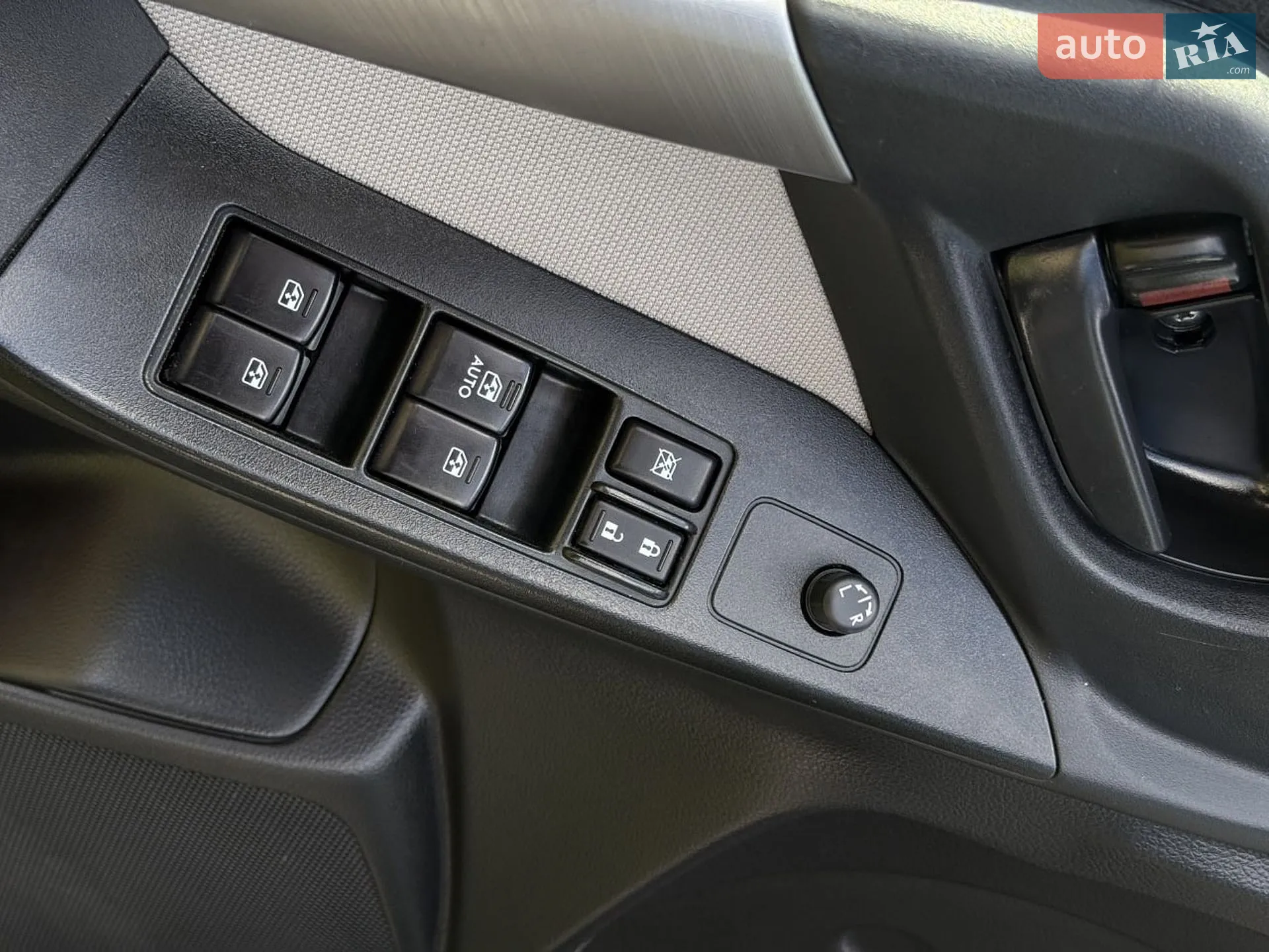 2015 Subaru Forester - мініатюра 30