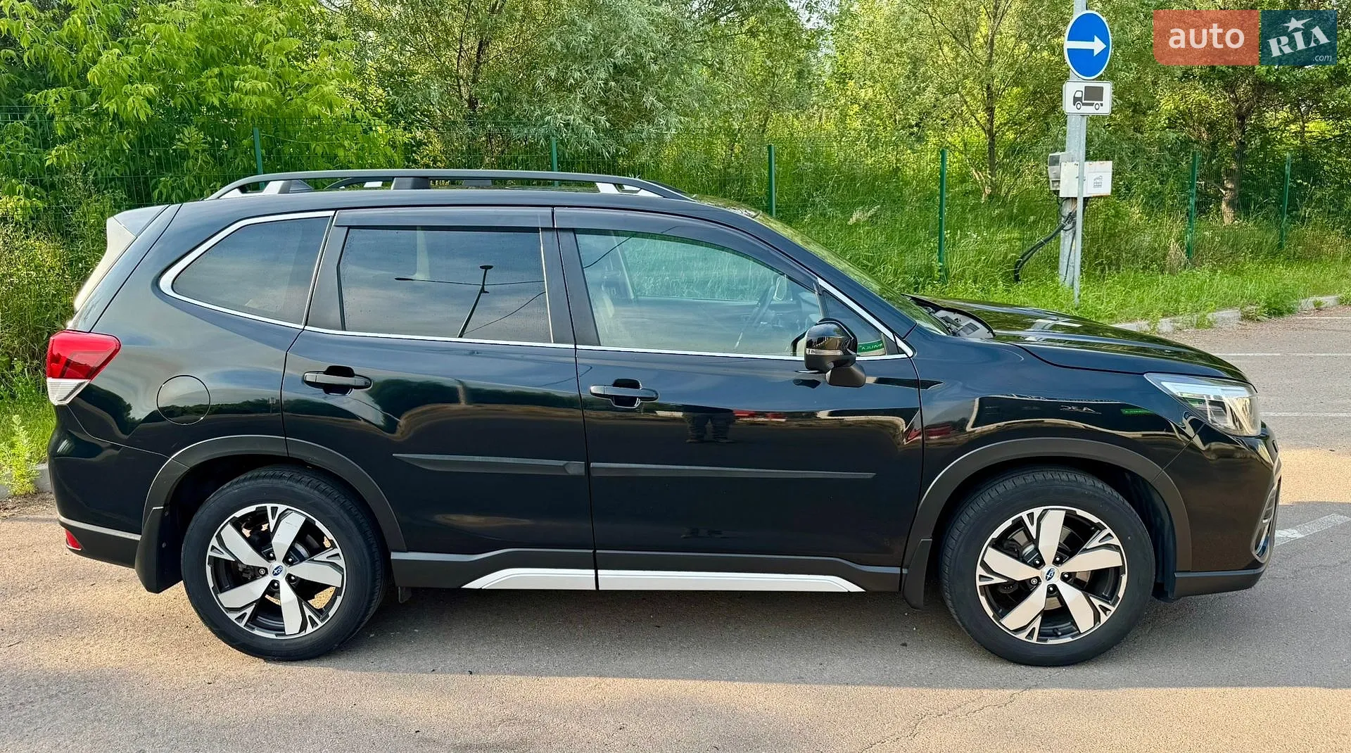 Subaru Forester 2018 VIN JF1SK9LL5KG004980 фото оголошення 4 з 38