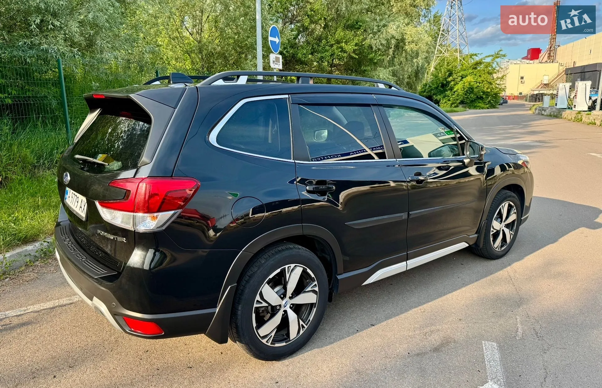 Subaru Forester 2018 VIN JF1SK9LL5KG004980 фото оголошення 5 з 38