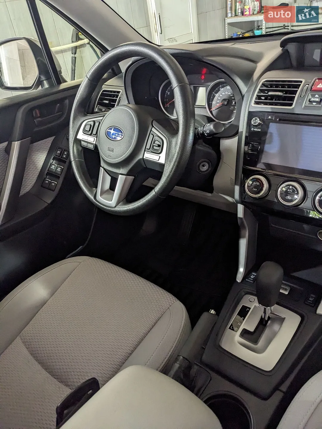 2016 Subaru Forester - мініатюра 17