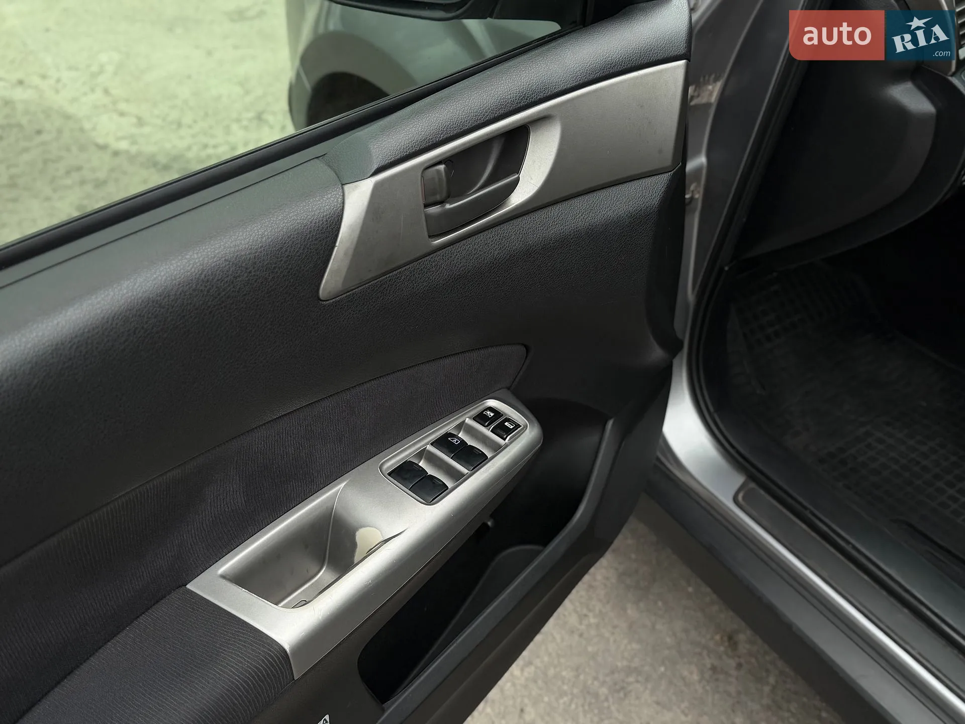 2010 Subaru Forester - мініатюра 22