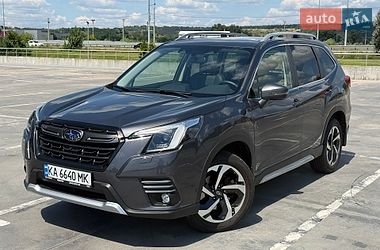 Позашляховик / Кросовер Subaru Forester 2024 в Києві